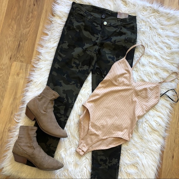 Camo Jeans - Picture 6 of 6